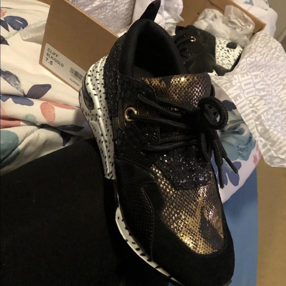 Steve Madden cliff sneakers